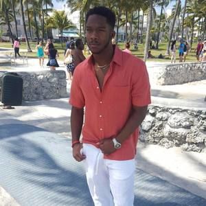 Meet your Posher, Charlie